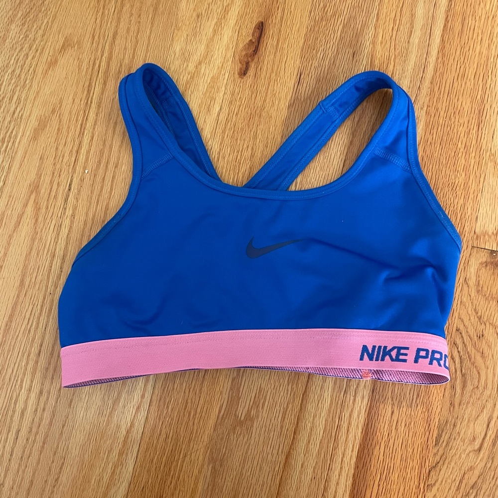 nike pro sports bra